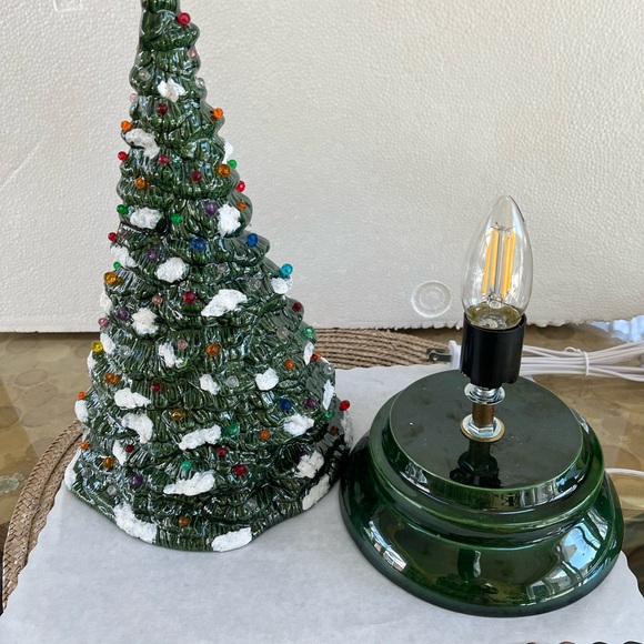 13 I/2 in ceramic glazed Christmas tree - Picture 3 of 11